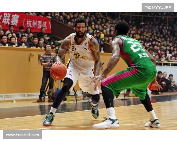 哈蒙实验三前锋阵容威尔逊改打中锋效果显著助力球队新局面 哈蒙实验三前锋阵容威尔逊改打中锋效果显著助力球队新局面