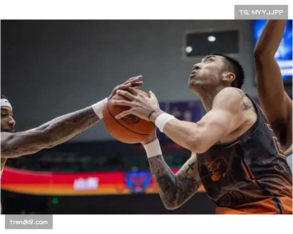 广东东阳光萨林杰CBA生涯总得分达到5867分，追平历史第49位